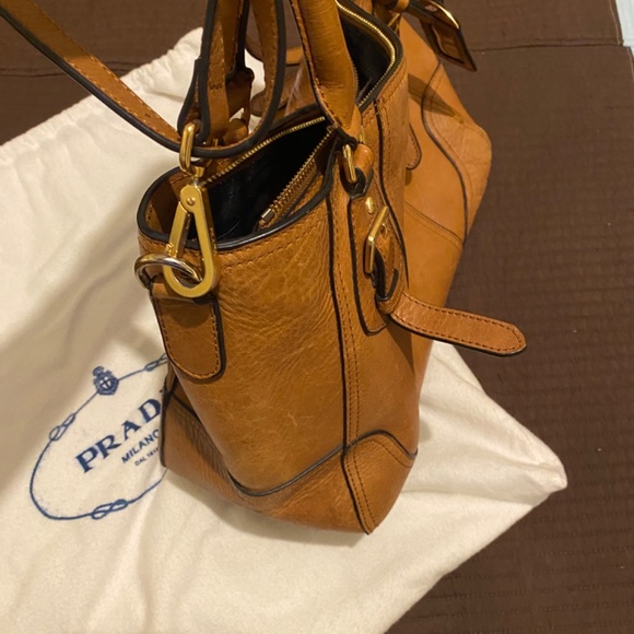 Prada leather travel bag - Picture 2 of 3